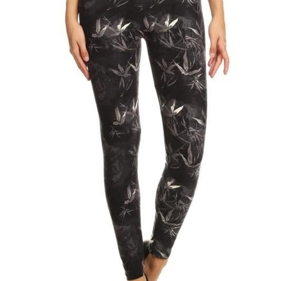 BLACK & Gray Bamboo Floral Print Full length Leggings Size 18-26 NWT - Picture 2 of 4
